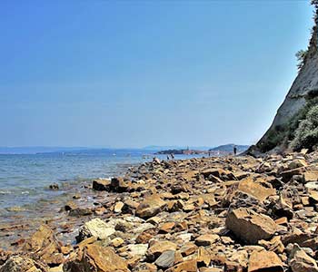 Der Kiesstrand in Slowenien 